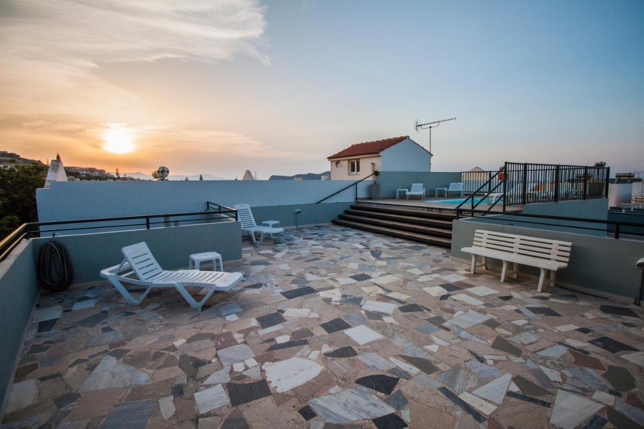 Elia Stalos Apartments Экстерьер фото
